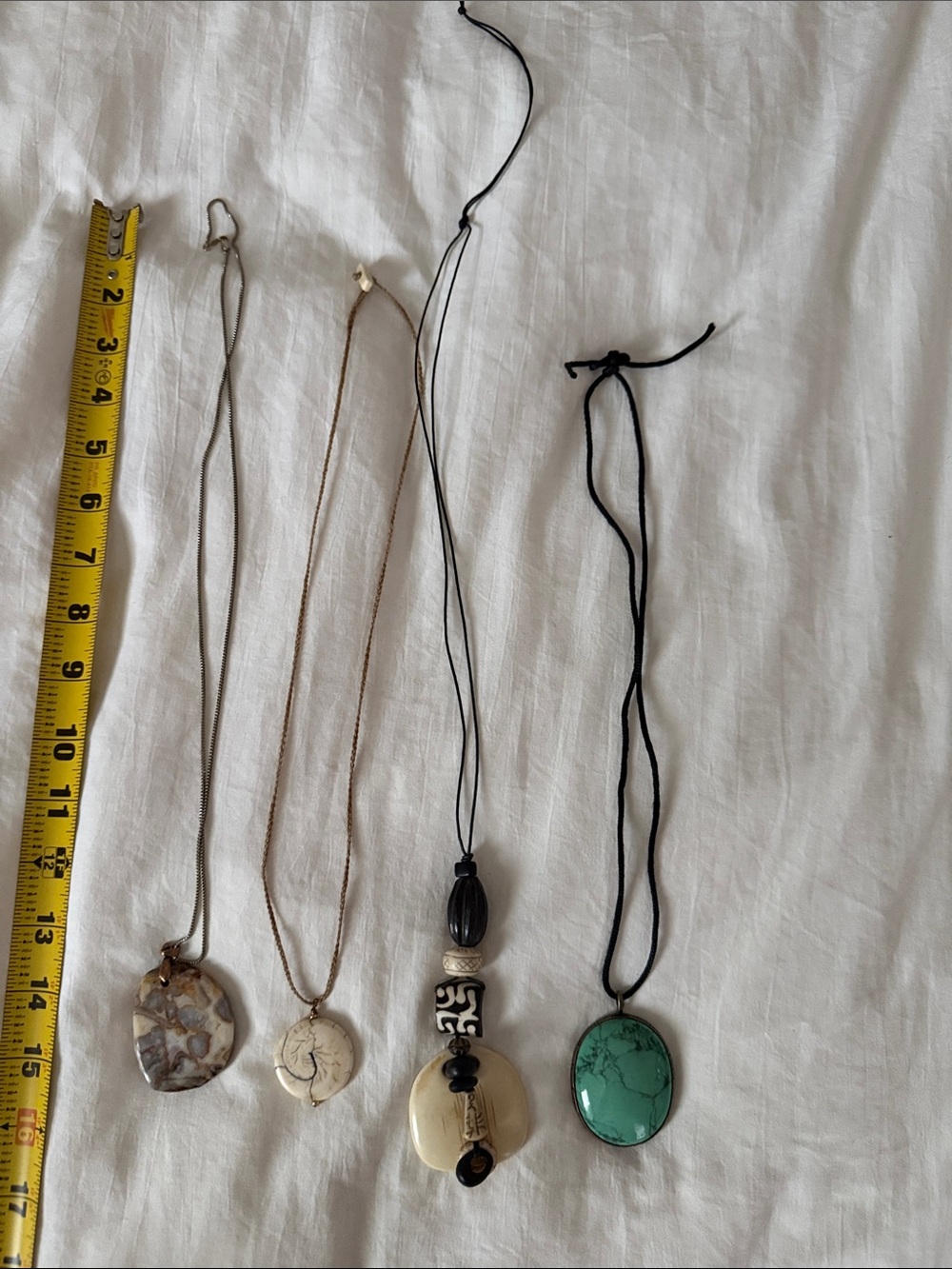 Five bohemian necklaces - Picture 10 of 13